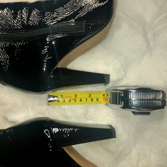 Vince Camuto Black Over the Knee Boots with High Heel and Glossy Finish - Picture 9 of 10